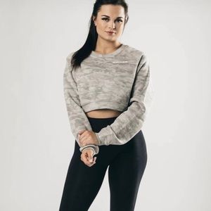 Alphalete cropped crewneck